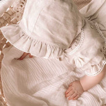 Load image into Gallery viewer, Violet Bonnet - Natural